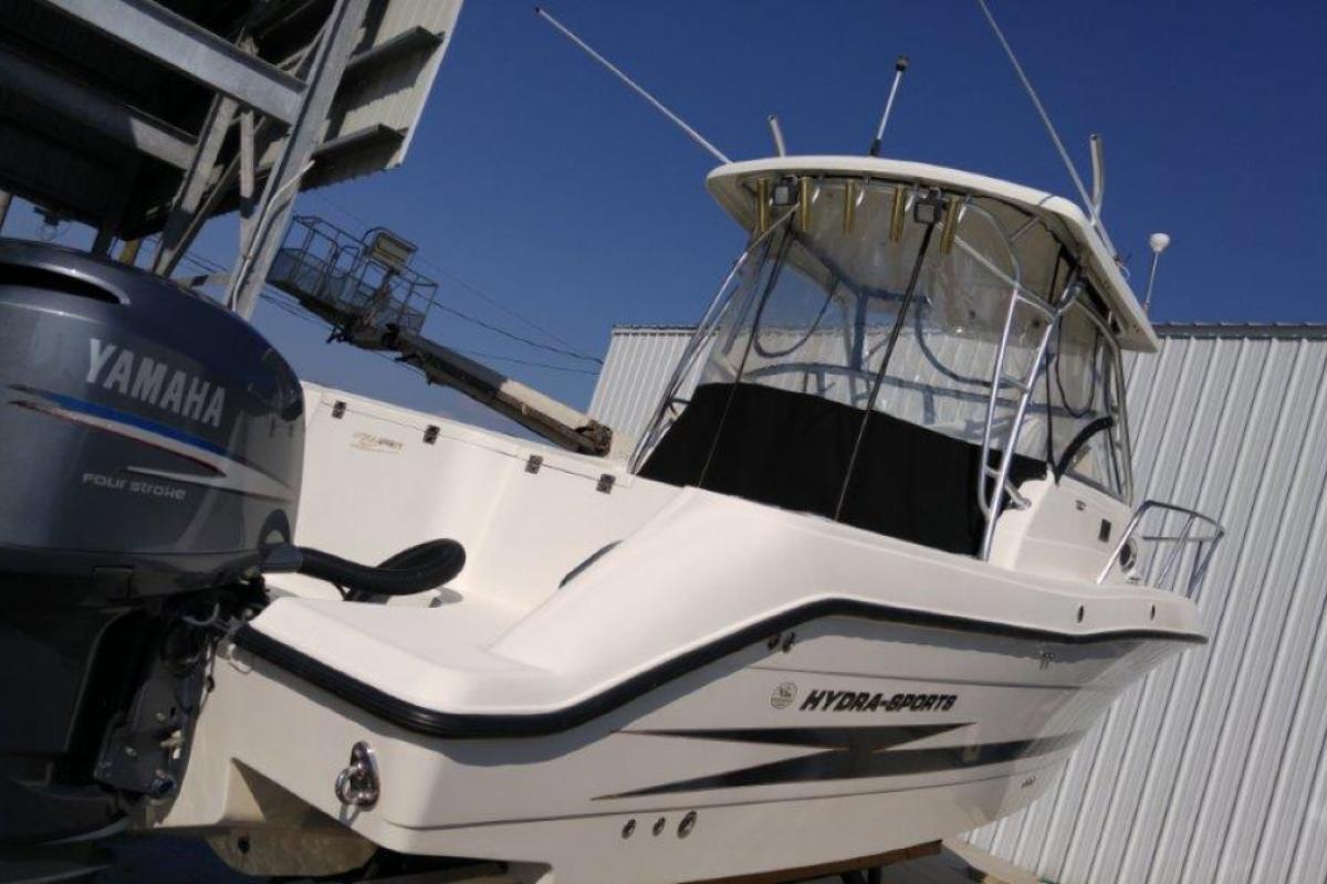 2003 Hydra-Sports 2800 Vector W/A, 1