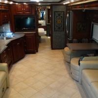 2012 Tiffin Motorhomes Phaeton, 10