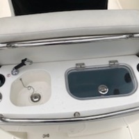 2016 Boston Whaler Dauntless, 3