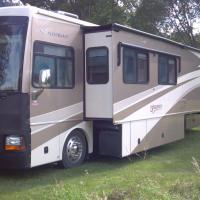 2006 Fleetwood Discovery 39V, 1