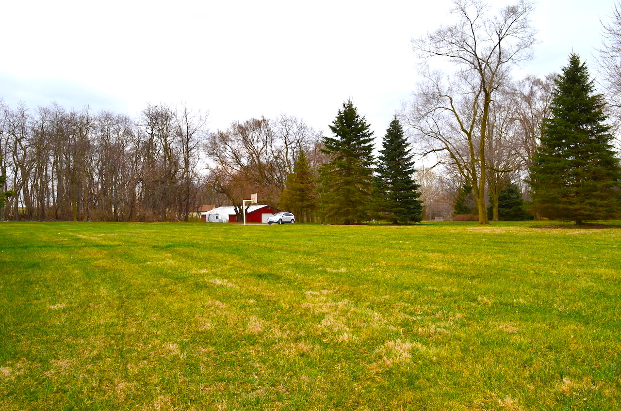 Buildable Lot in Grabill Indiana Scheerer McCulloch Indiana