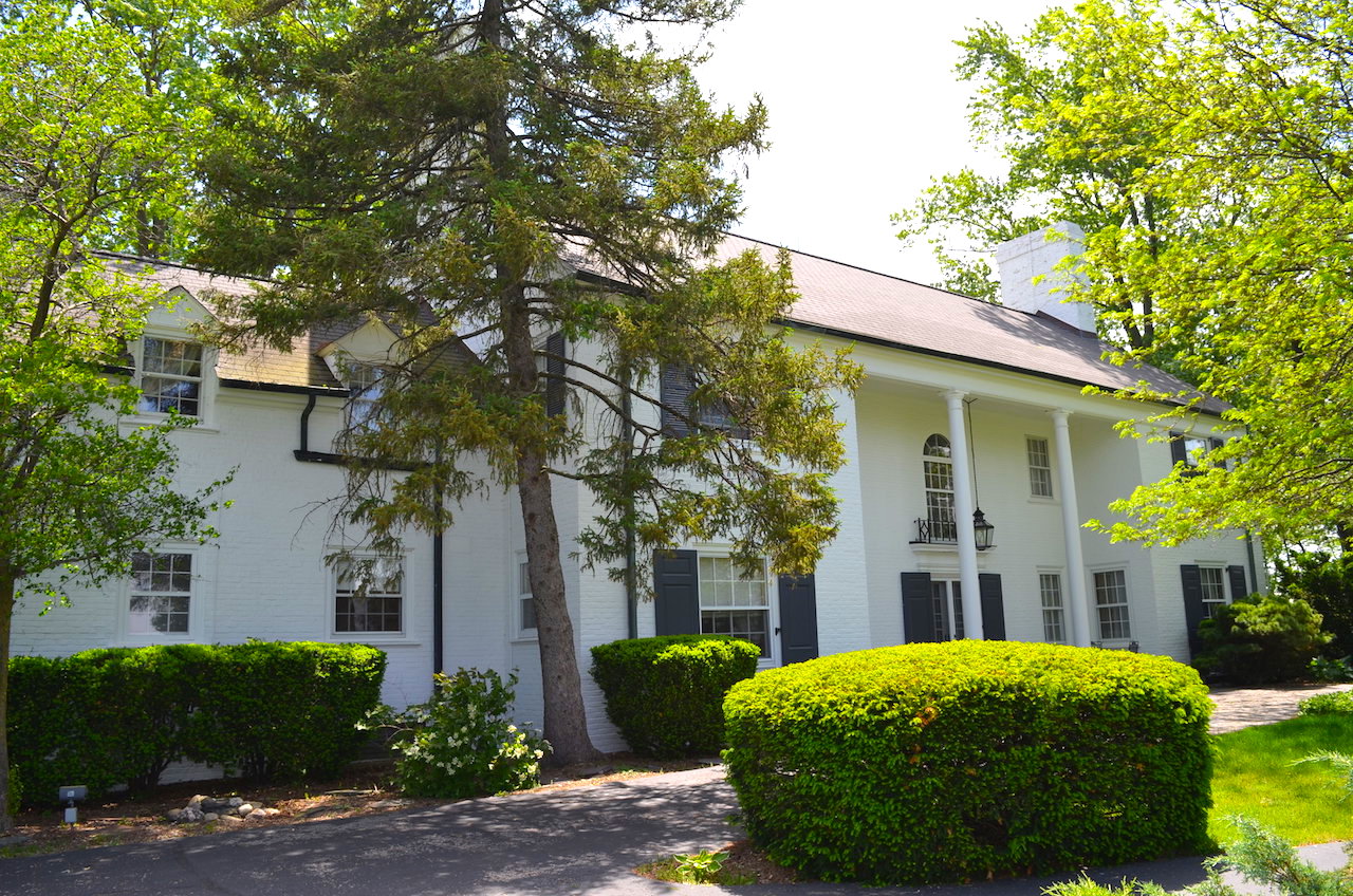 Beautiful 6 bedroom, 5 bath home on 11 acres in Goshen, Indiana