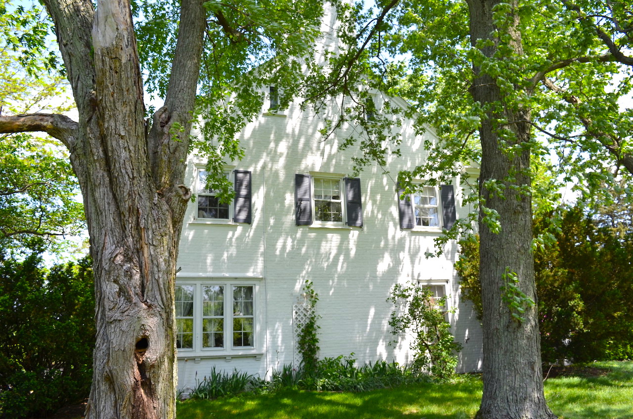 Beautiful 6 bedroom, 5 bath home on 11 acres in Goshen, Indiana