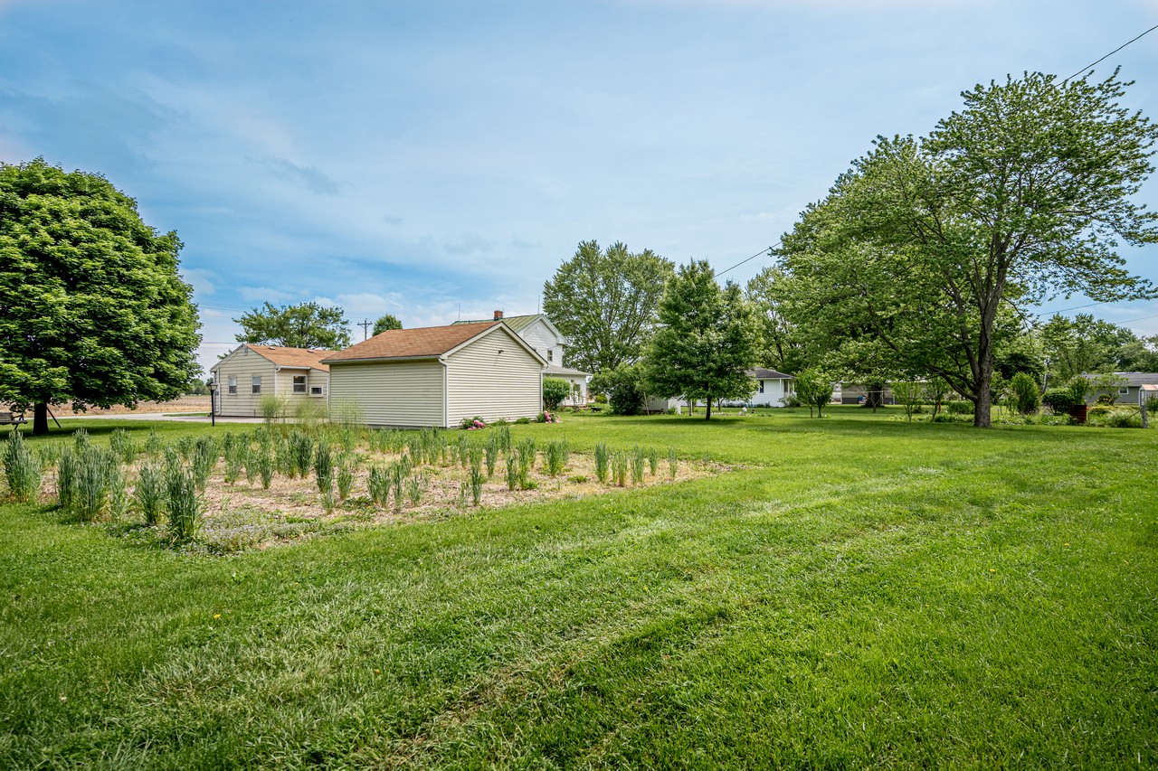 CHARMING 4 BEDROOM 1,176 SF HOME Scheerer McCulloch Indiana