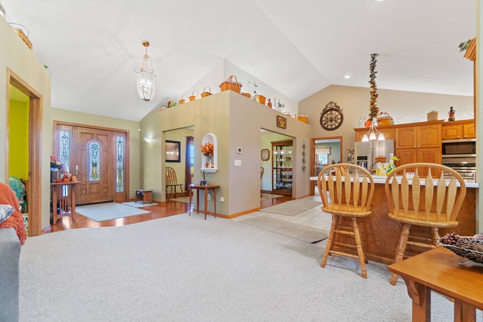 This property is the REAL DEAL located in Wolcottville, Indiana Home