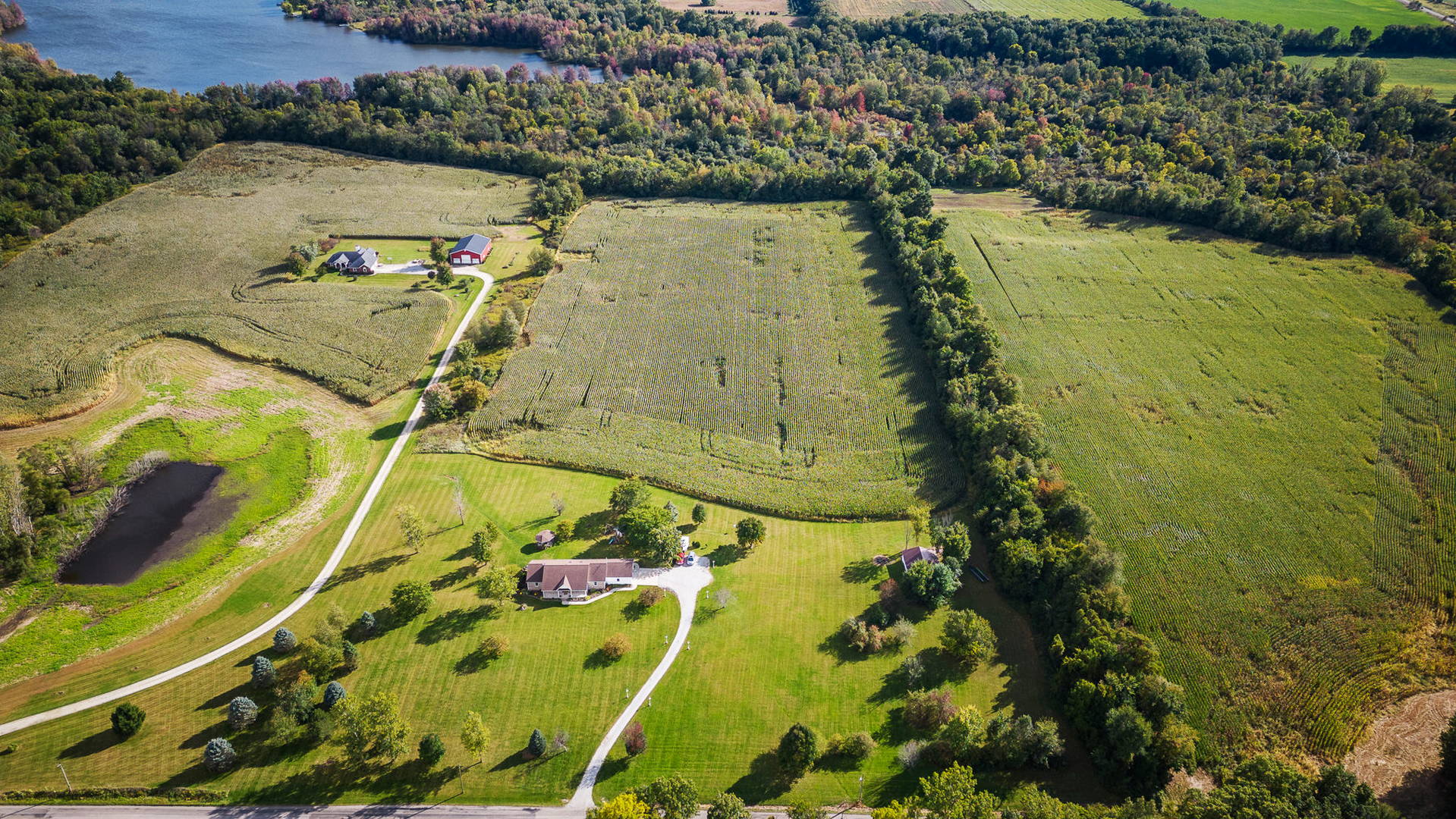 This property is the REAL DEAL located in Wolcottville, Indiana Home