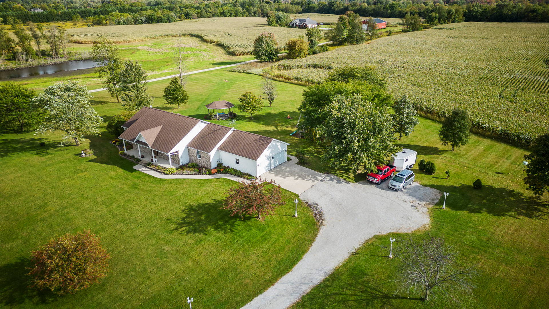 This property is the REAL DEAL located in Wolcottville, Indiana Home
