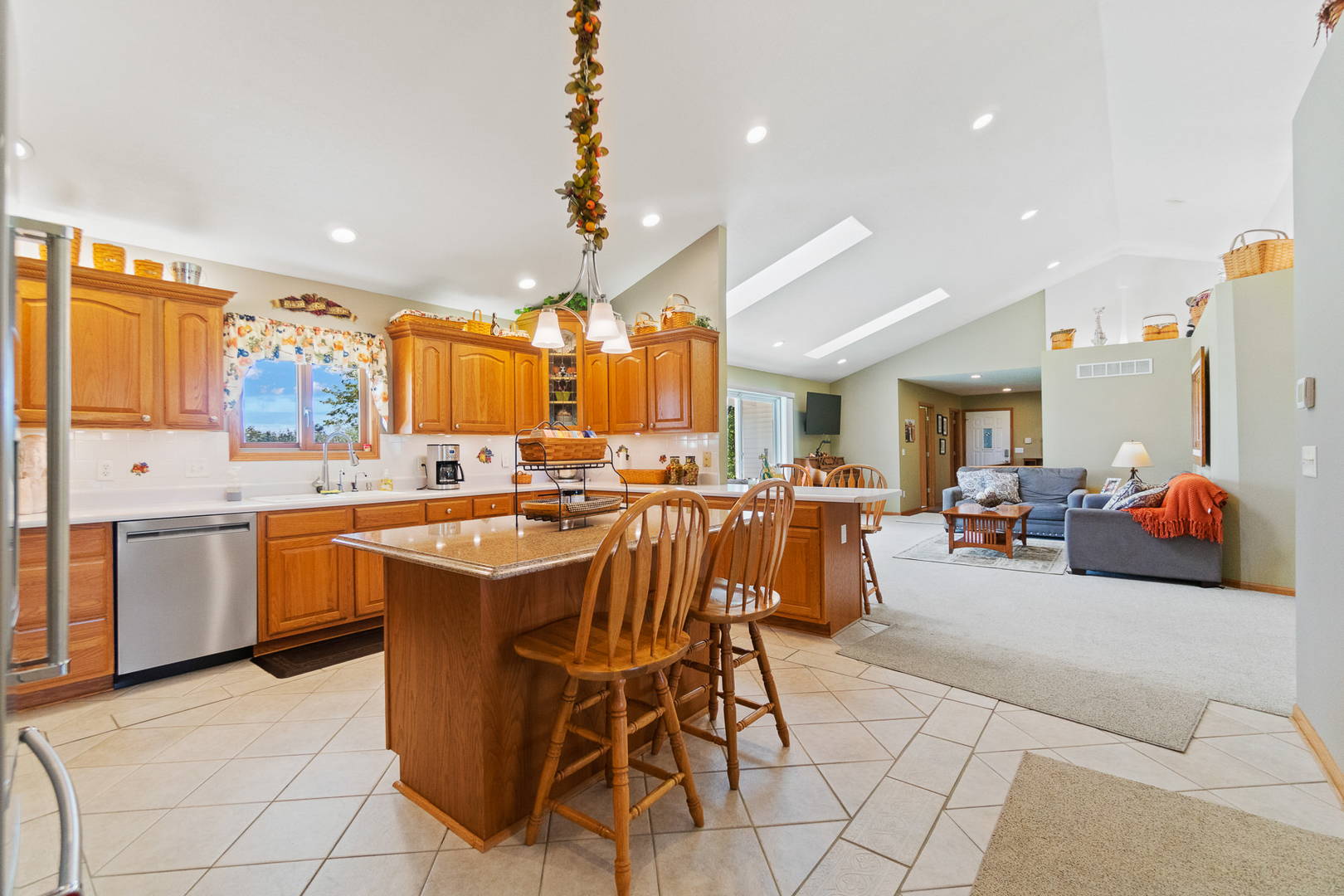 This property is the REAL DEAL located in Wolcottville, Indiana Home