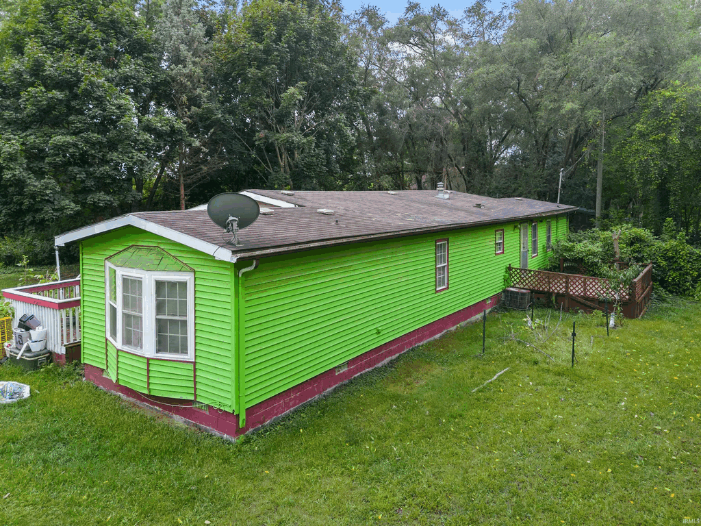 3BR 2 Full Bath Manufactured Home on .33+/ Acre Lot Scheerer McCulloch Indiana Auctions