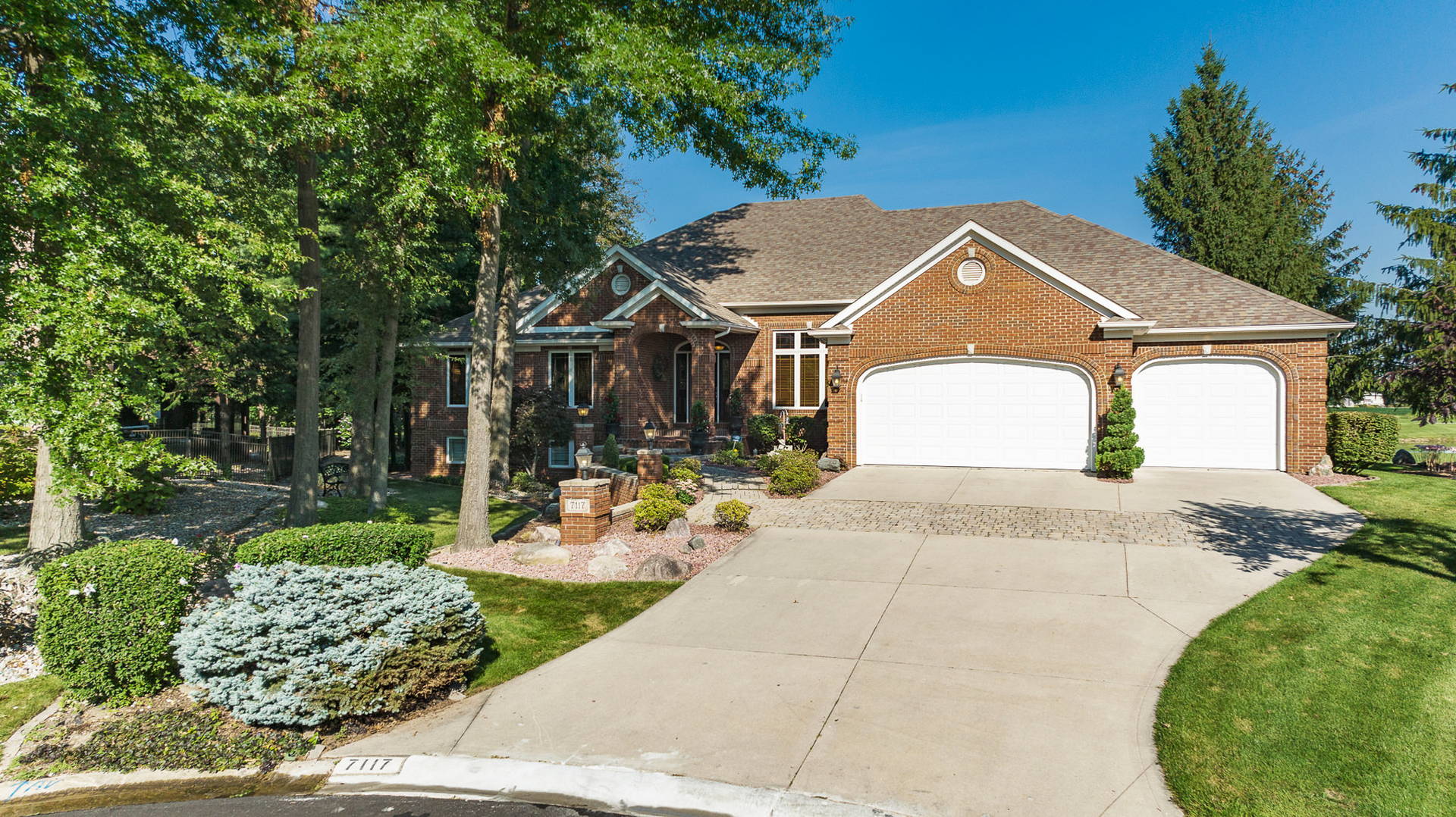 Prestigious custombuilt home in Cherry Hill located on the SIGNATURE