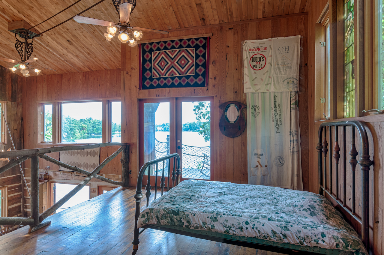 Lakefront home on Lake Papakeechie Scheerer McCulloch Indiana
