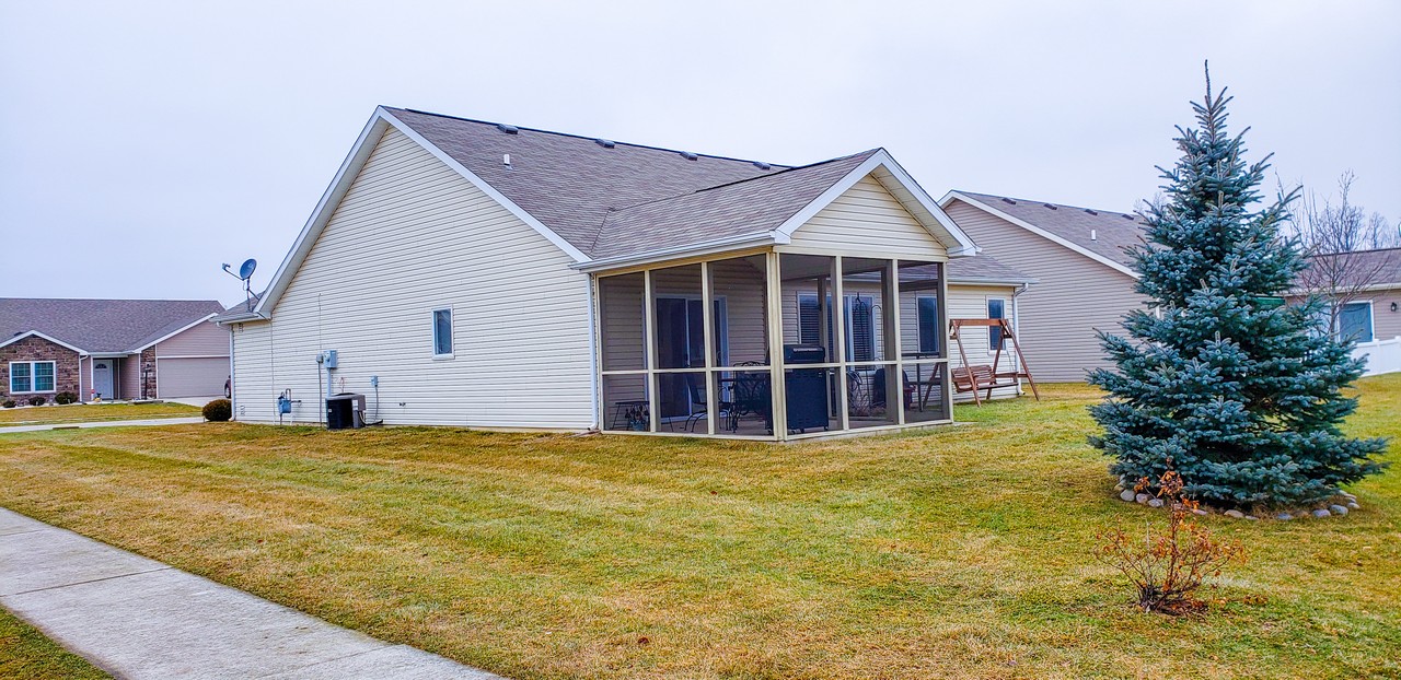 Beautiful 2 Bedroom 2 Bath Villa in Stratford Forest Scheerer