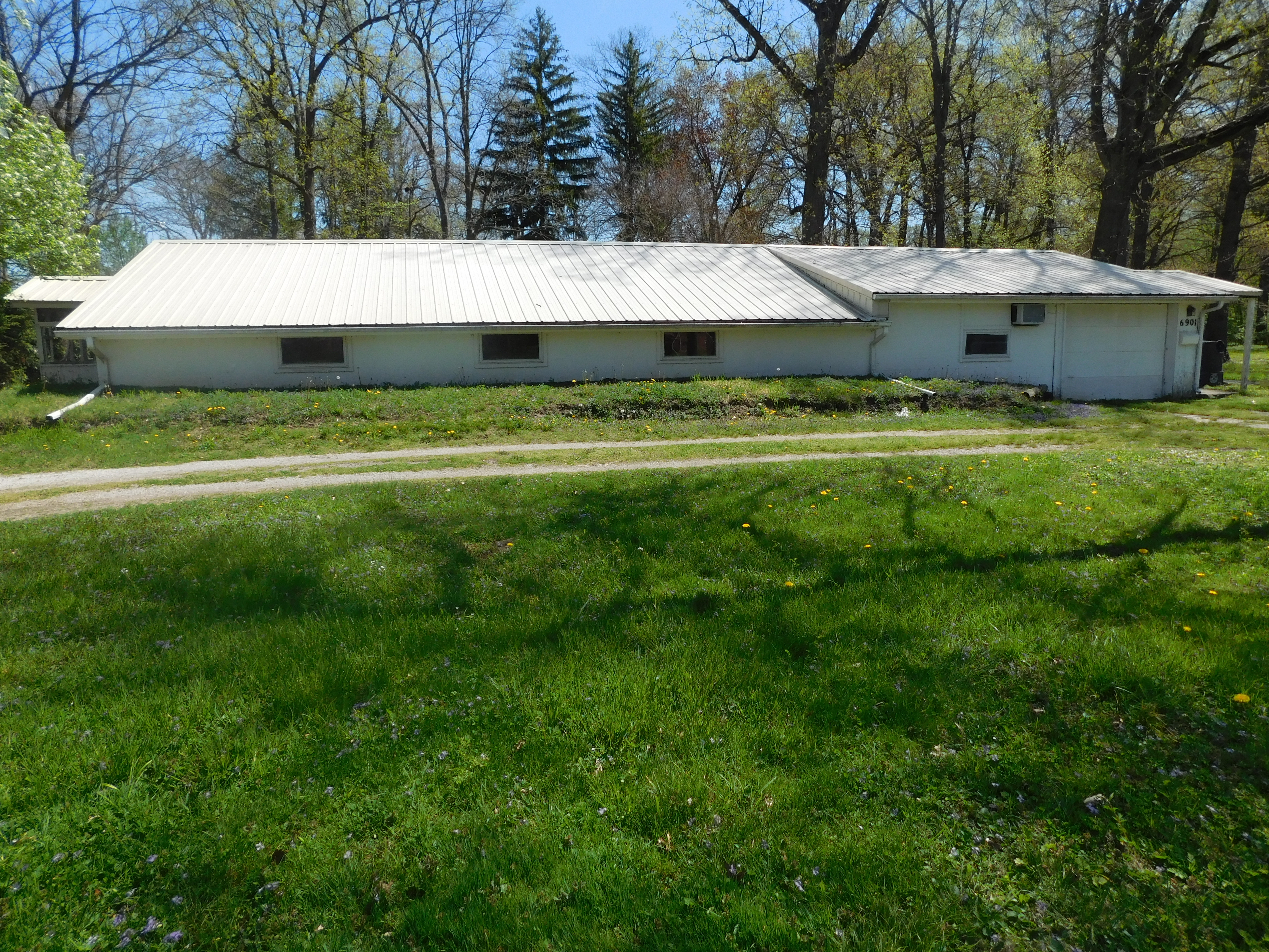 Single family home on 3 city lots in Waynedale area Scheerer