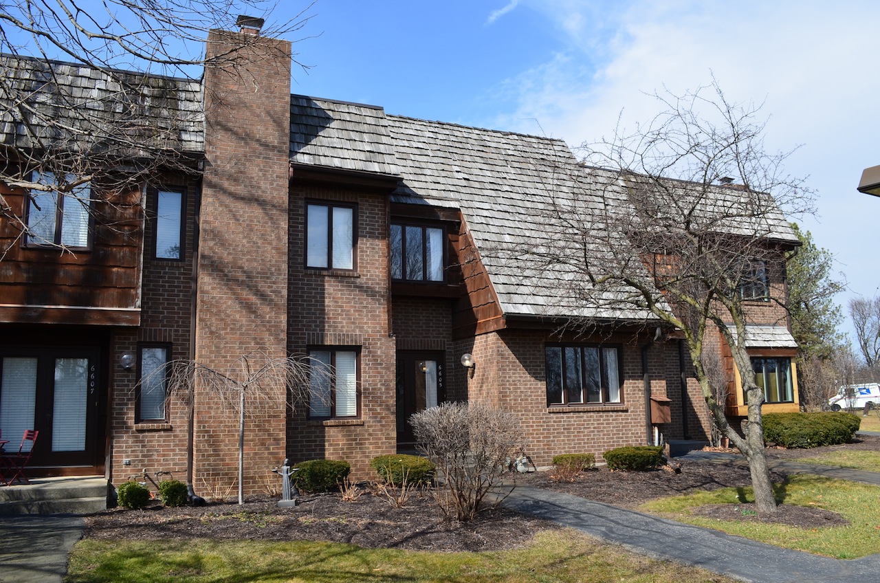 Real Estate in Covington Creek Condos Scheerer McCulloch Indiana