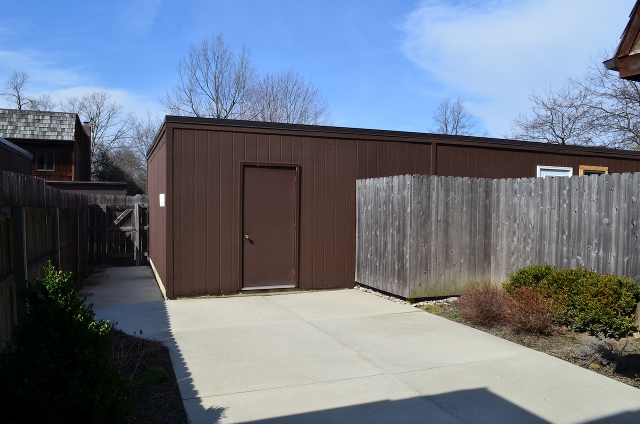 Real Estate in Covington Creek Condos Scheerer McCulloch Indiana