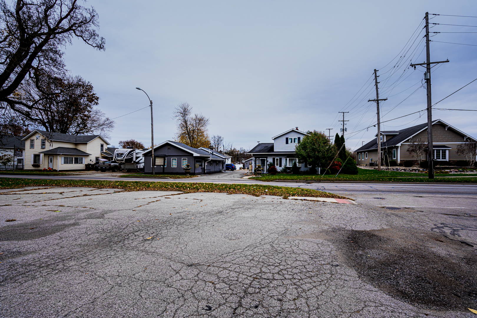 ENDLESS POSSIBILITIES! 807 Lincolnway South ∙ Ligonier, Indiana Scheerer McCulloch Indiana