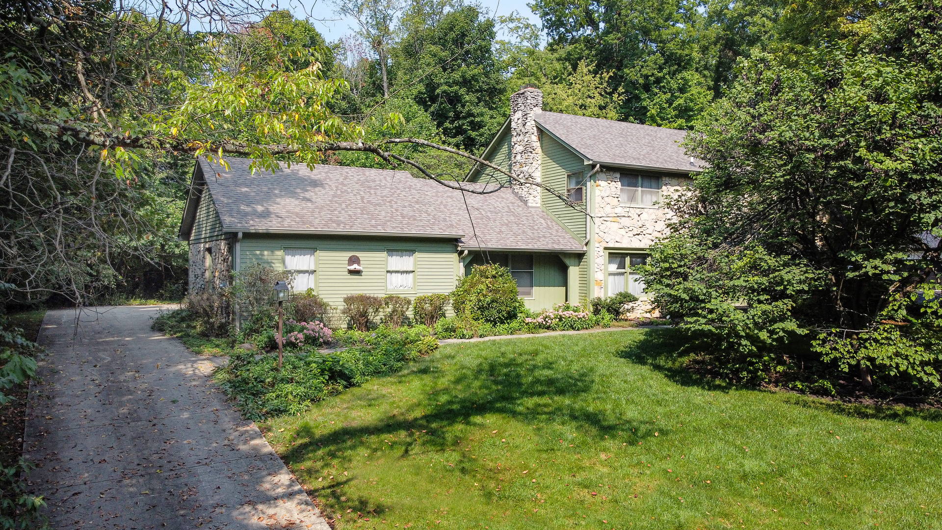 Live in the highly soughtafter neighborhood of Eden Glen in the Carmel