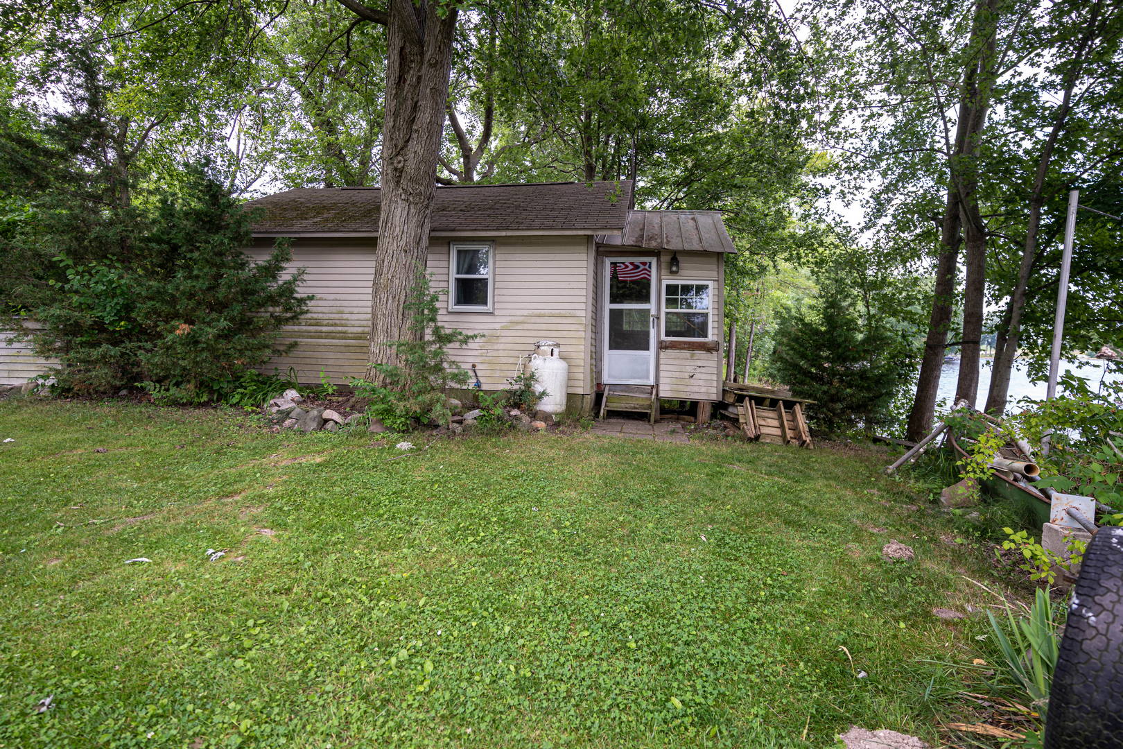 Lakefront Home on Golden Lake with Waterfront Bunkhouse Scheerer