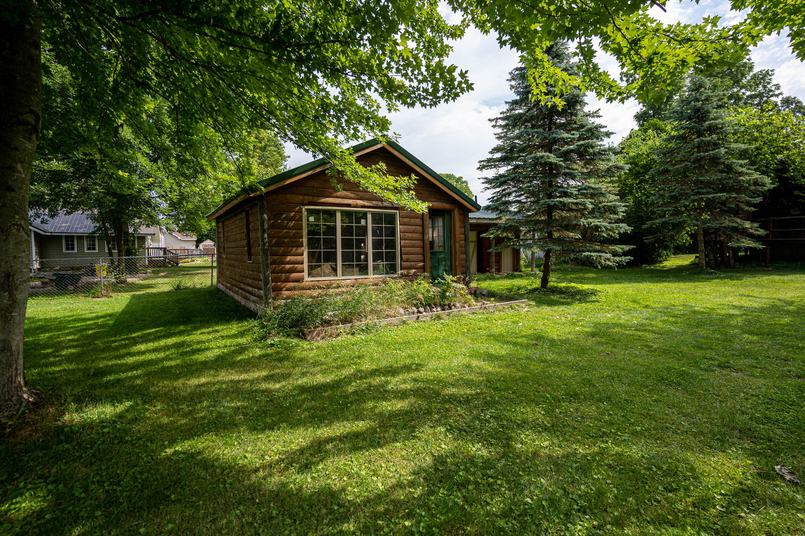 Lakefront Home on Golden Lake with Waterfront Bunkhouse Scheerer
