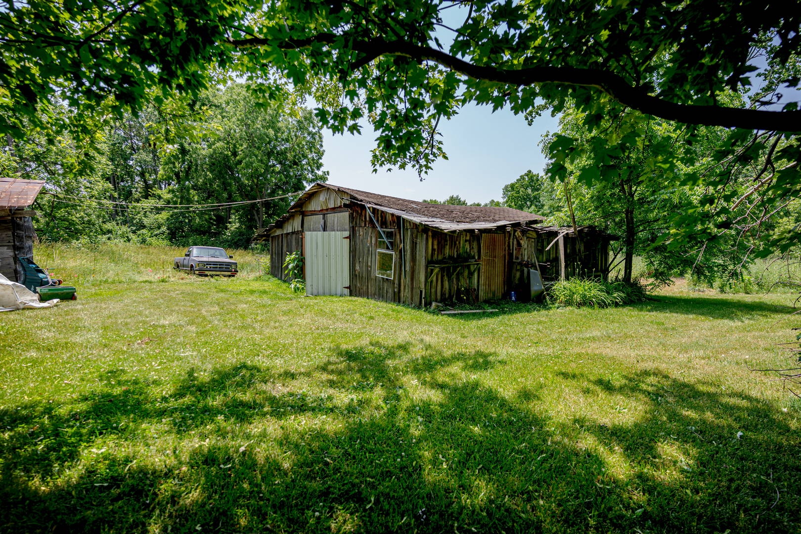 10+/ ACRES!!! CARROLL HS/NORTHWEST ALLEN COUNTY SCHOOL DISTRICT