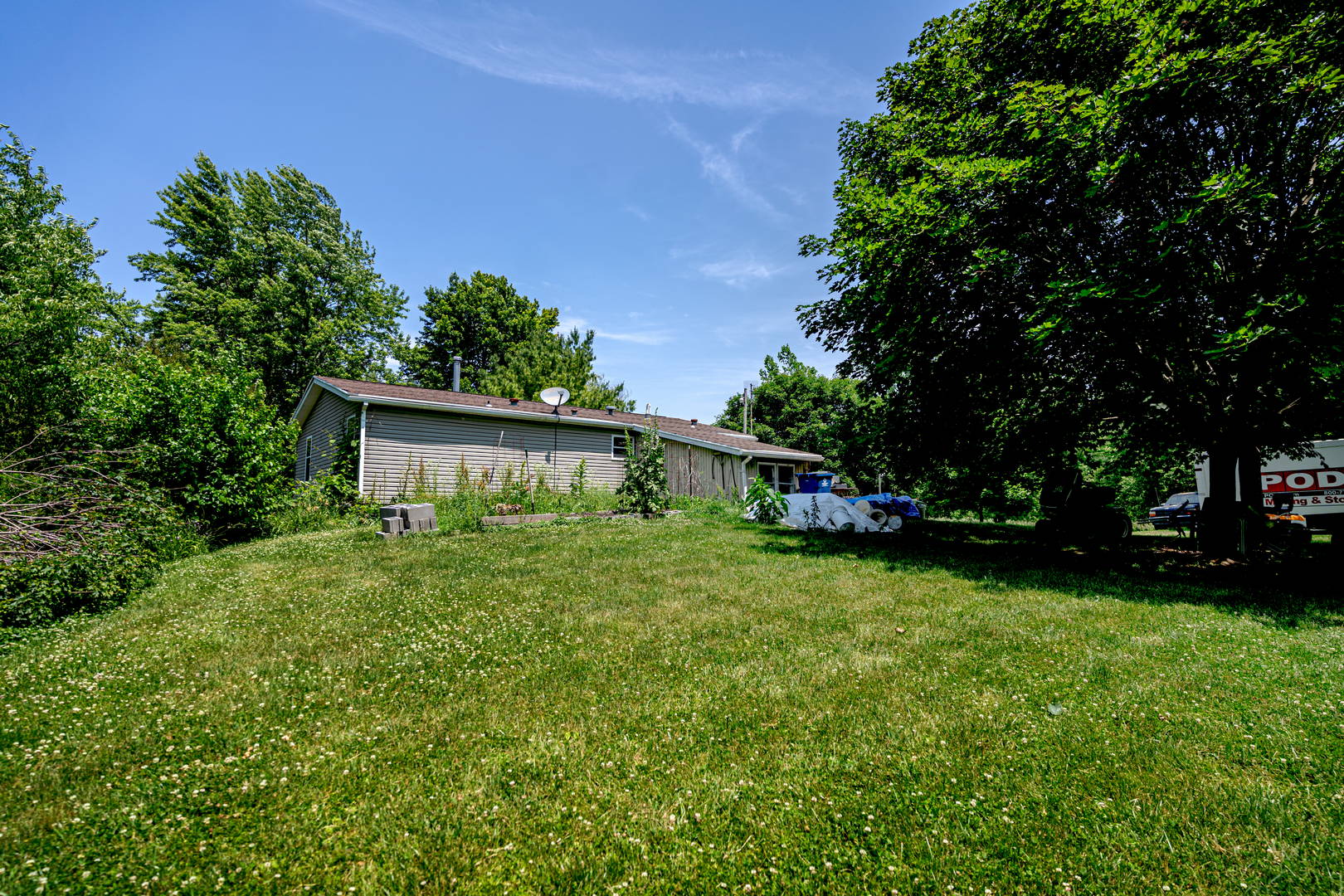 10+/ ACRES!!! CARROLL HS/NORTHWEST ALLEN COUNTY SCHOOL DISTRICT