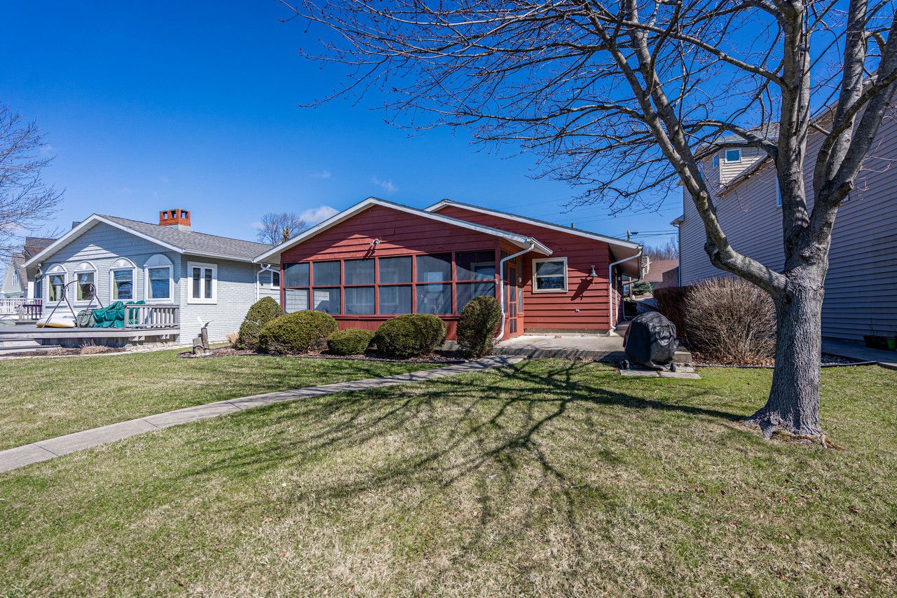 3 BR 2 BA LAKEFRONT HOME ON HAMILTON LAKE Scheerer McCulloch