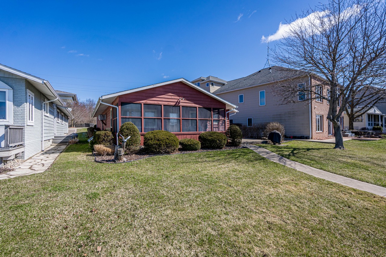 3 BR 2 BA LAKEFRONT HOME ON HAMILTON LAKE Scheerer McCulloch