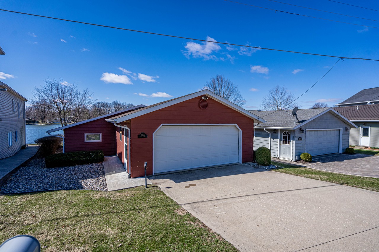 3 BR 2 BA LAKEFRONT HOME ON HAMILTON LAKE Scheerer McCulloch