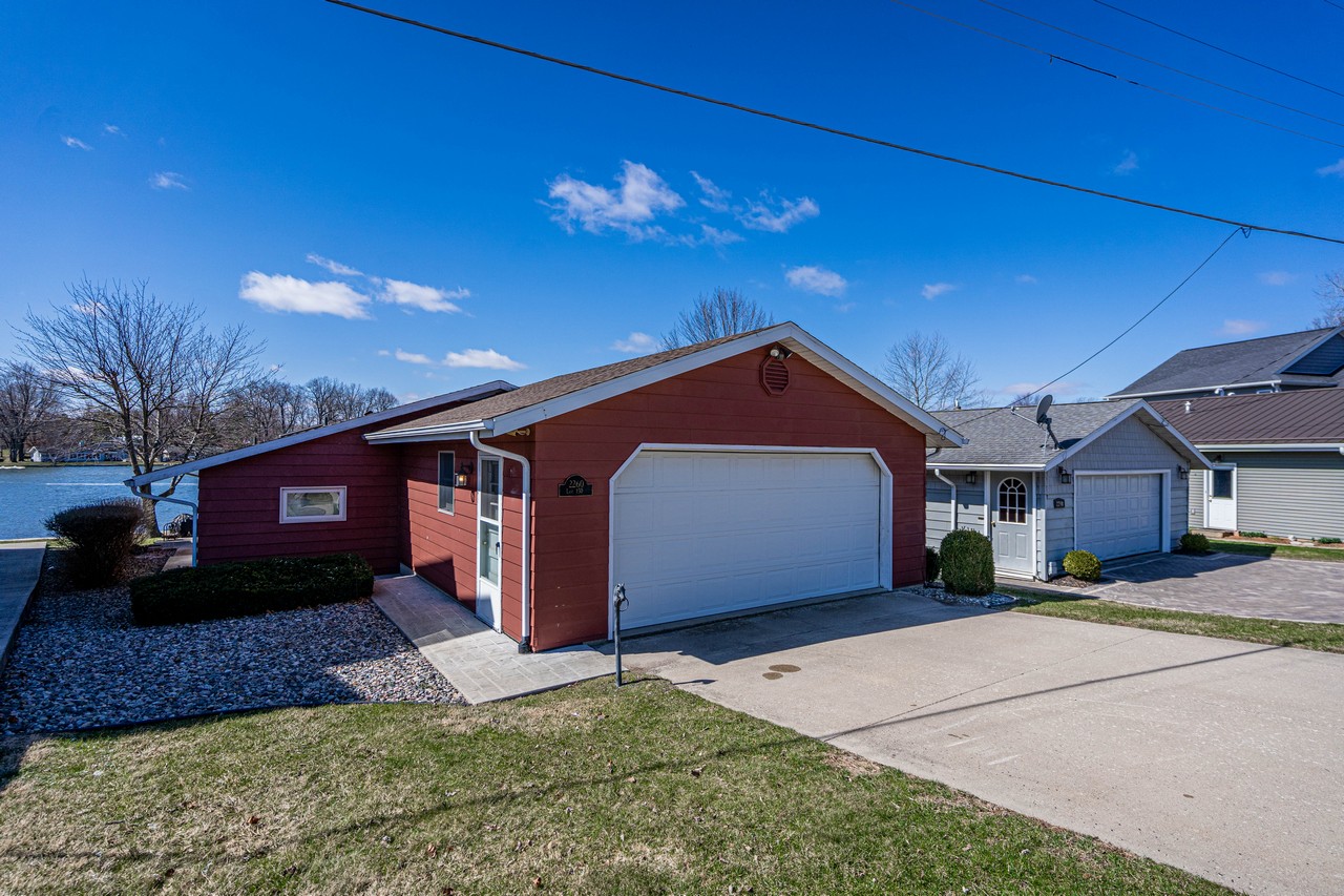 3 BR 2 BA LAKEFRONT HOME ON HAMILTON LAKE Scheerer McCulloch