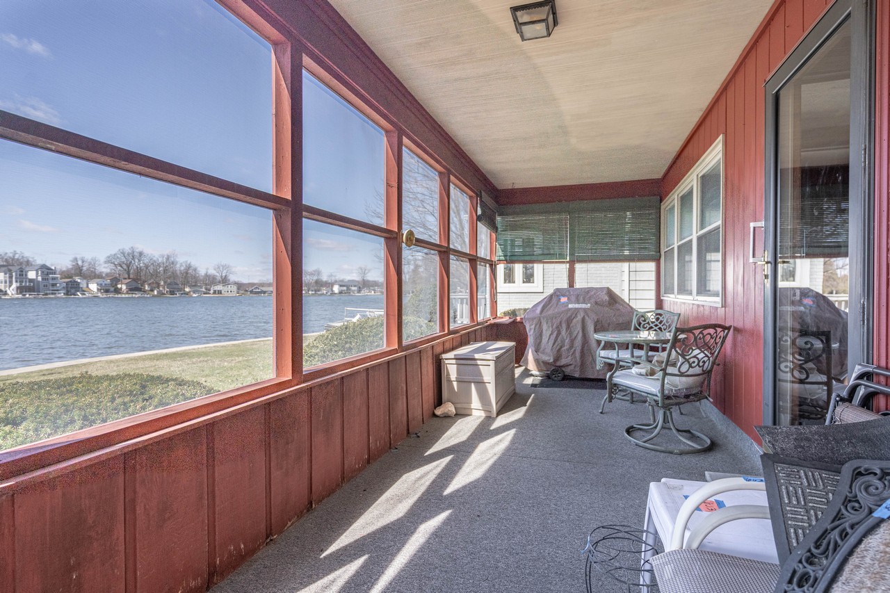 3 BR 2 BA LAKEFRONT HOME ON HAMILTON LAKE Scheerer McCulloch