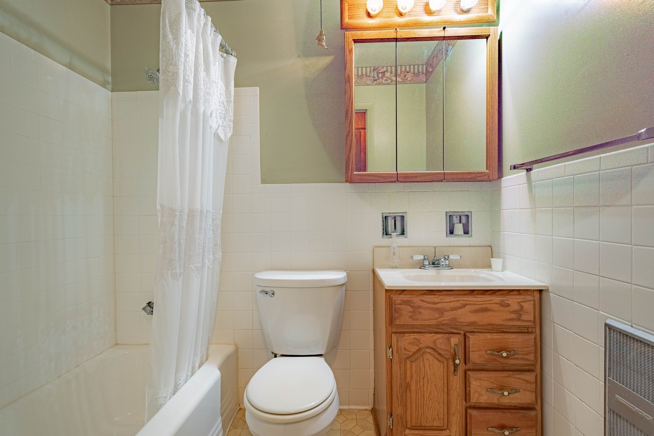 3 BR 2 BA LAKEFRONT HOME ON HAMILTON LAKE Scheerer McCulloch