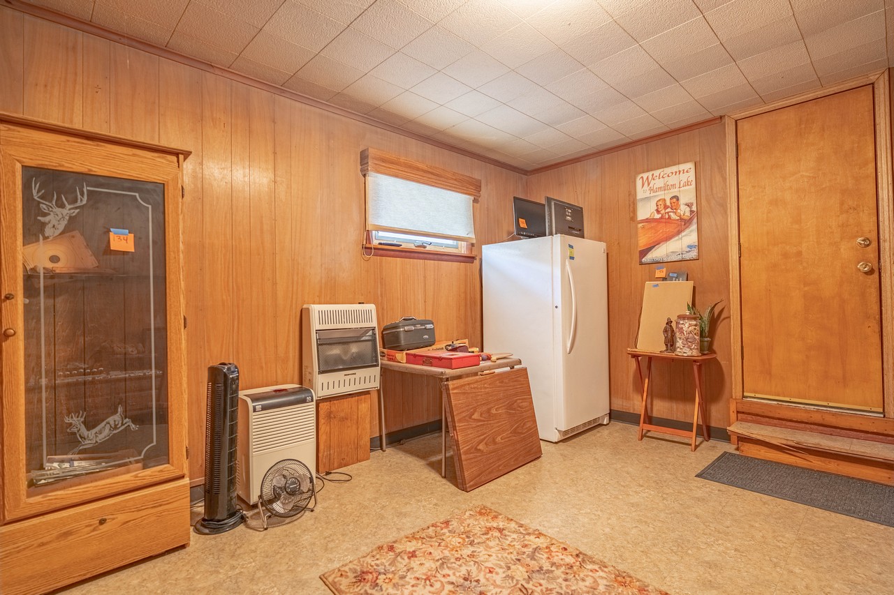 3 BR 2 BA LAKEFRONT HOME ON HAMILTON LAKE Scheerer McCulloch