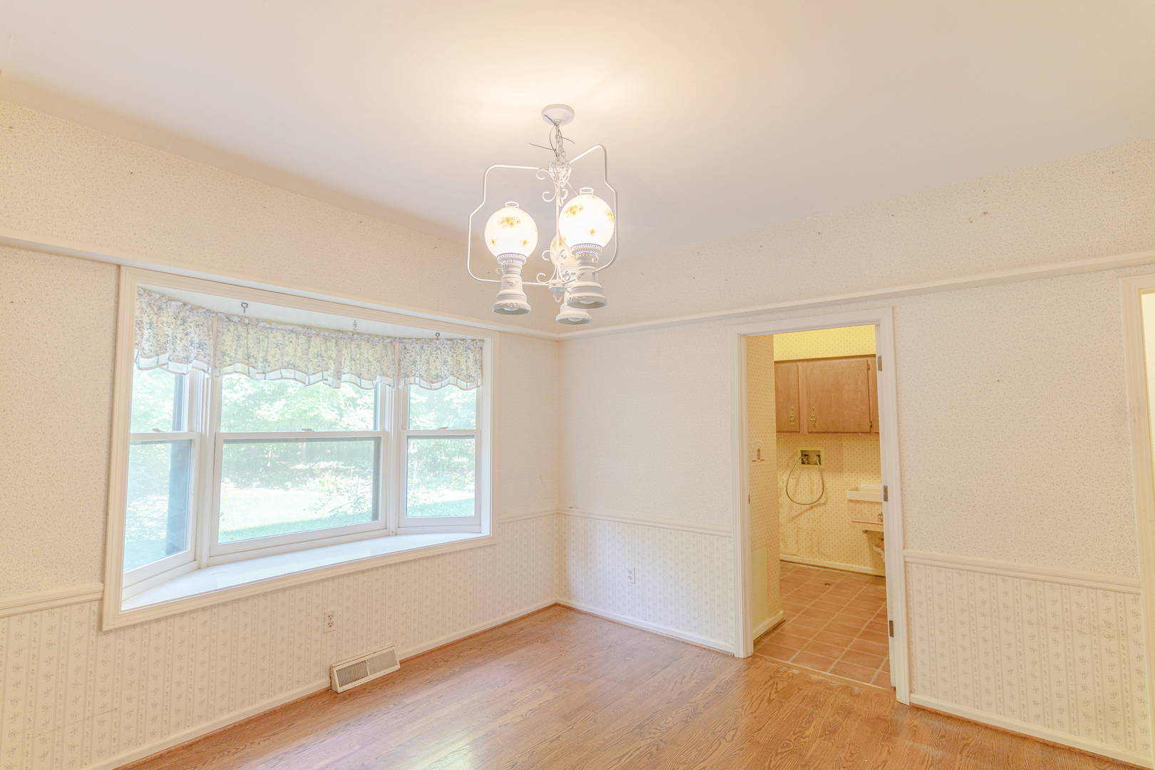 Live in the highly soughtafter neighborhood of Eden Glen in the Carmel