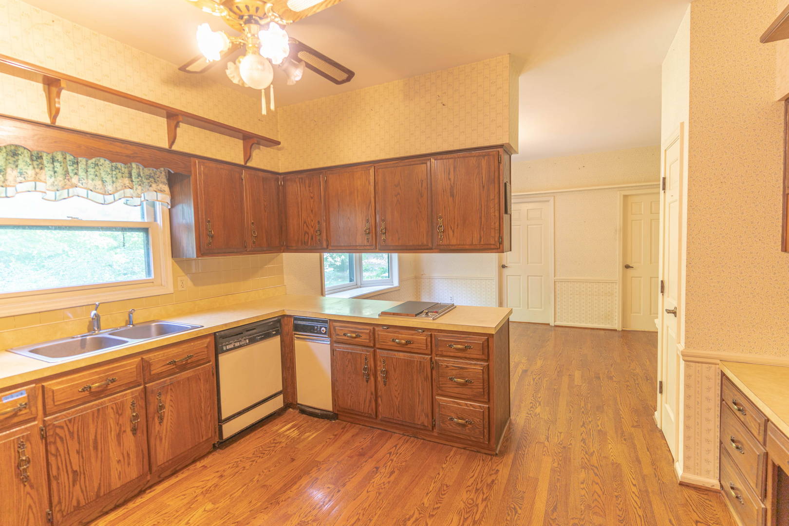 Live in the highly soughtafter neighborhood of Eden Glen in the Carmel