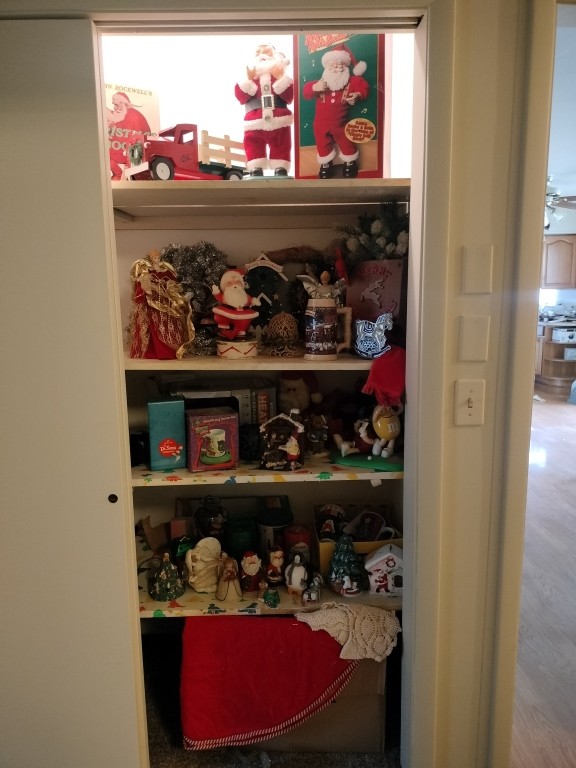 ONLINE ONLY Personal Property Auction_Russiaville, IN 46979_2004 Dodge