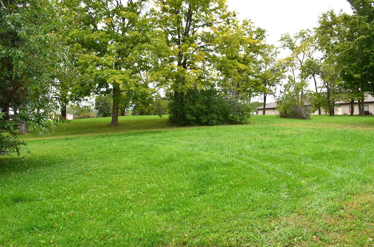 Real Estate Auction 1.67+/ acres in Southwest Fort Wayne. Scheerer