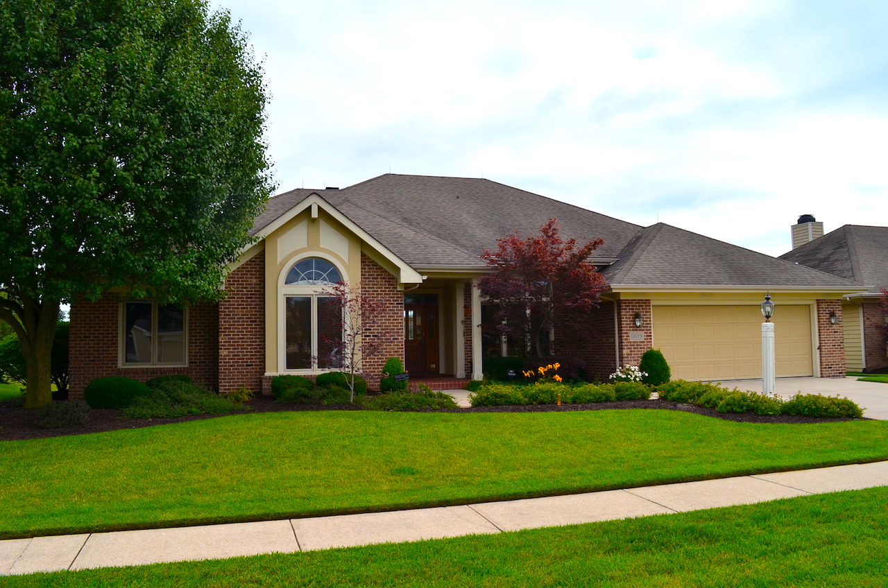 Beautiful, well maintained Autumn Ridge villa on golf course Scheerer