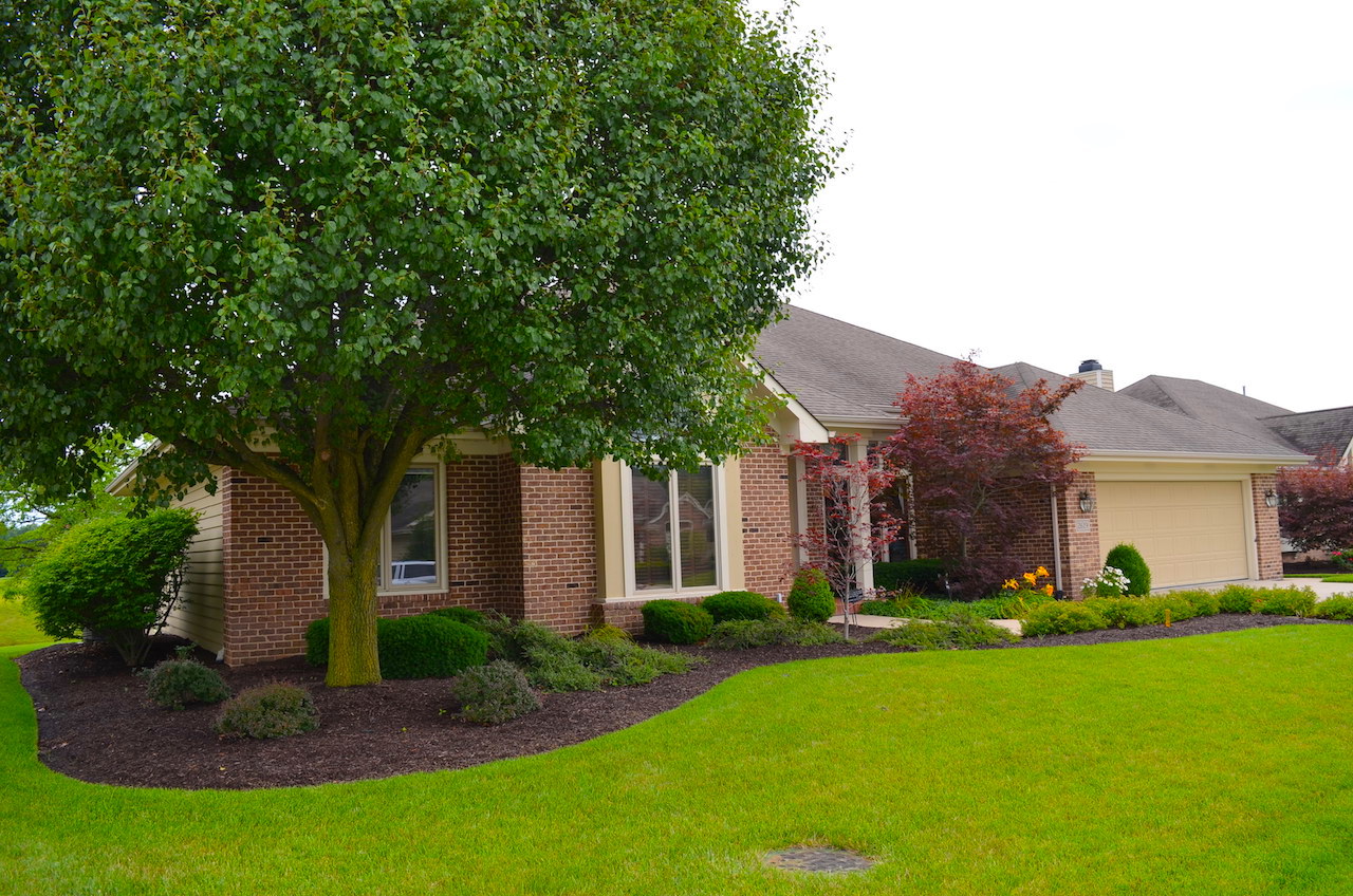 Beautiful, well maintained Autumn Ridge villa on golf course Scheerer