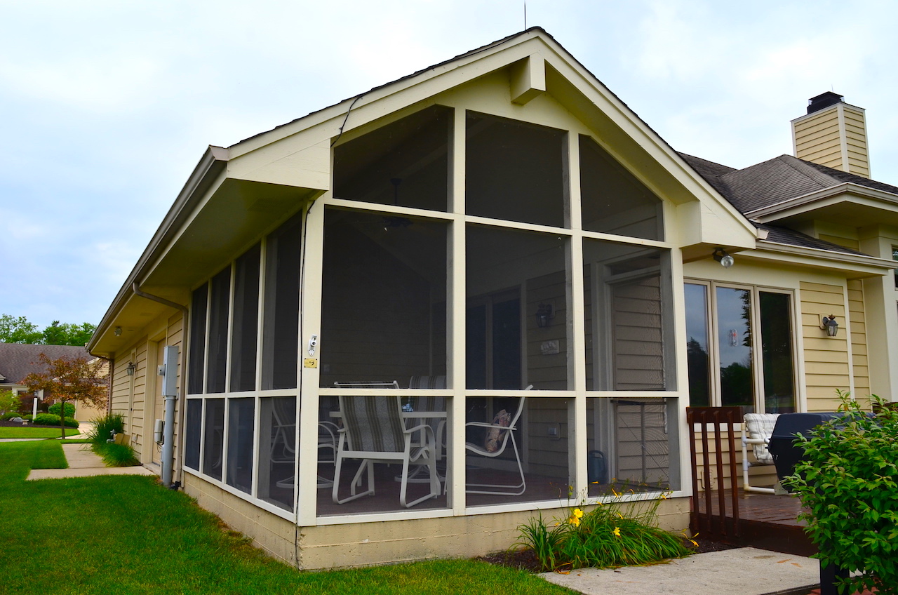 Beautiful, well maintained Autumn Ridge villa on golf course Scheerer