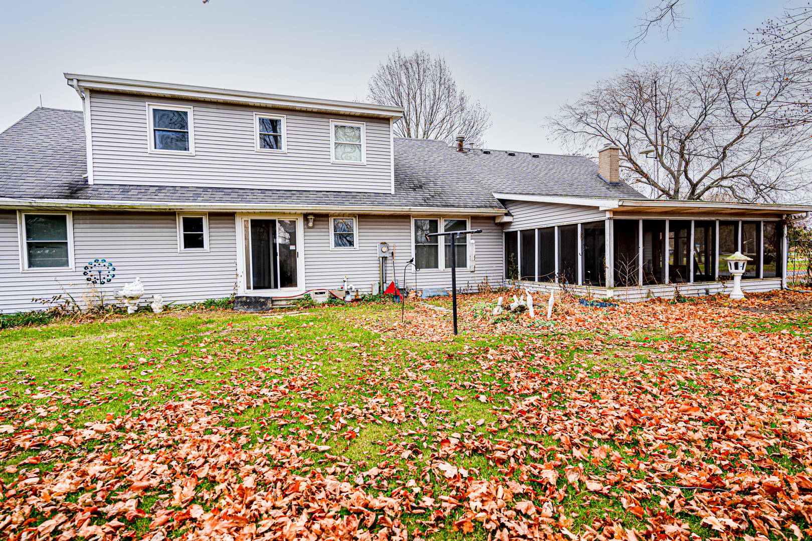 BUY IT NOW!! MAKE AN OFFER! MOTIVATED SELLERS. 1.26+/ Acres !! 10719W