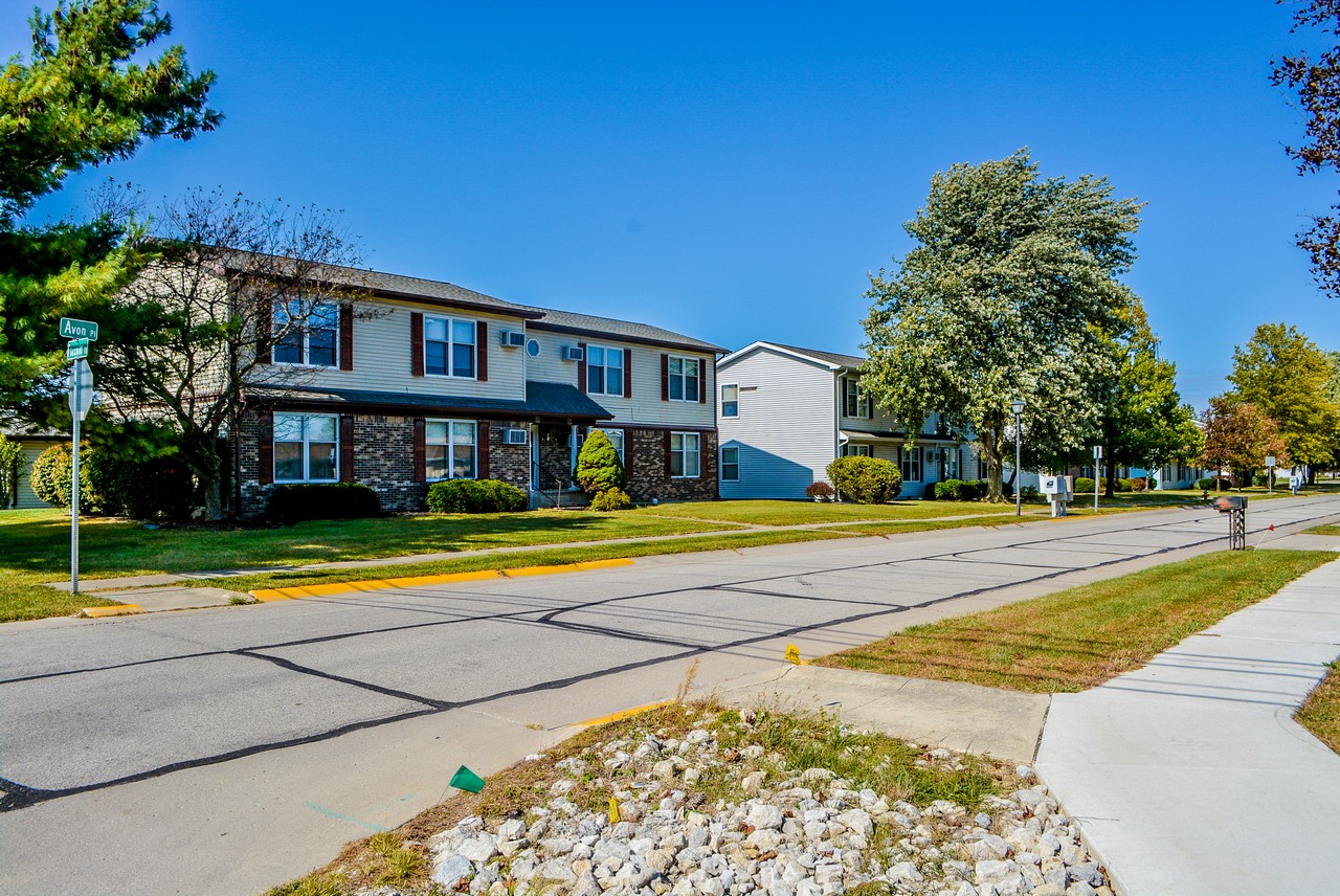 5 MultiUnit Apartment Buildings in Huntington, IN Scheerer McCulloch