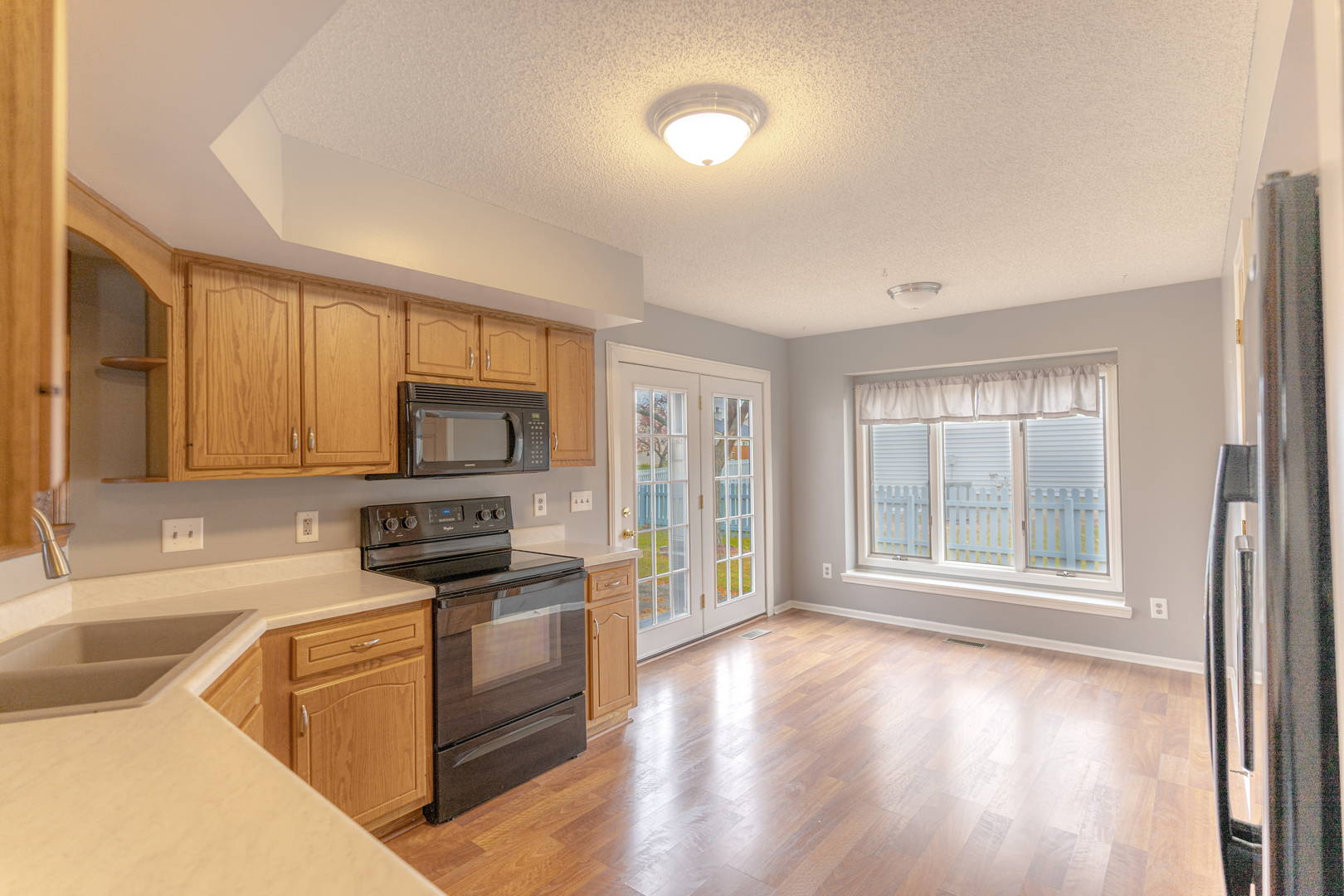 Home in Leo School District in River Bend Bluffs! Northeast, Fort Wayne