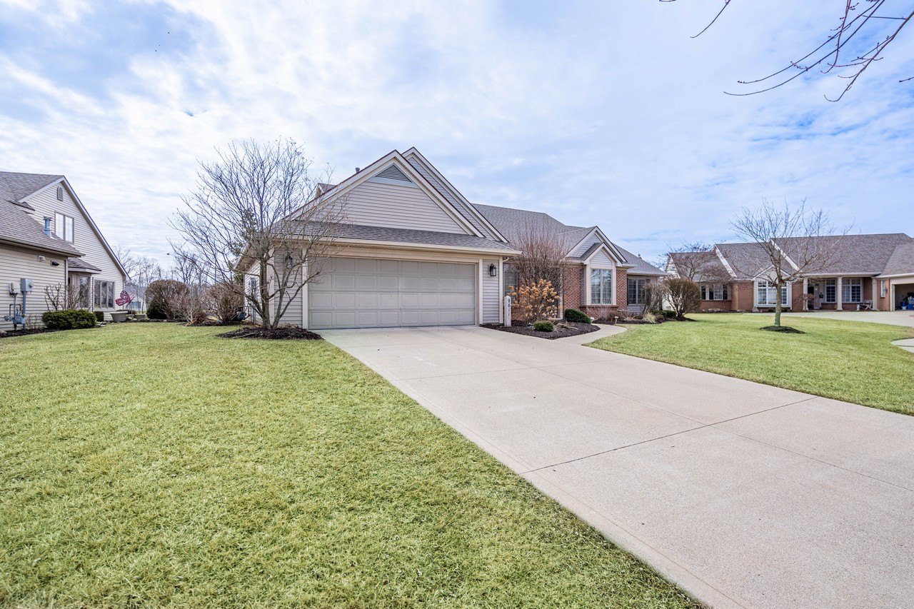 BEAUTIFUL 4 BR 2 BA WATERFRONT VILLAMINIUM IN ABOITE TOWNSHIP