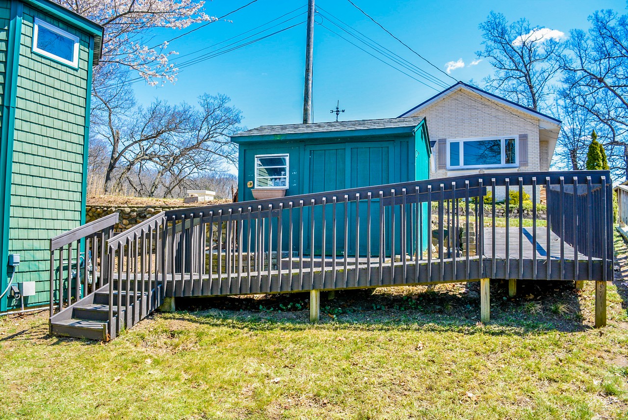 Charming 2 Bedroom 2 Bathroom Cottage on Lake Papakeechie Scheerer