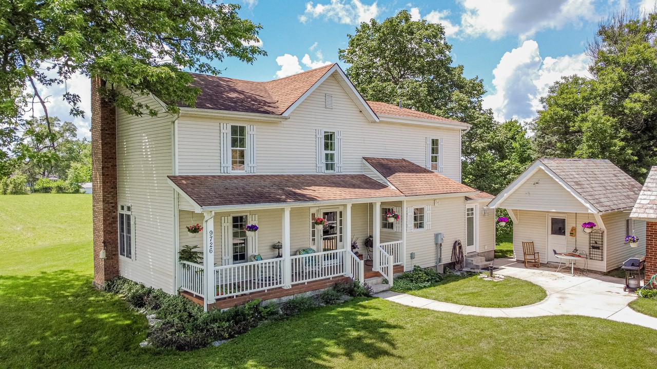 BEAUTIFUL 5 BR 4 BA HOME ON 4.19+/ ACRES IN MARKLE Scheerer