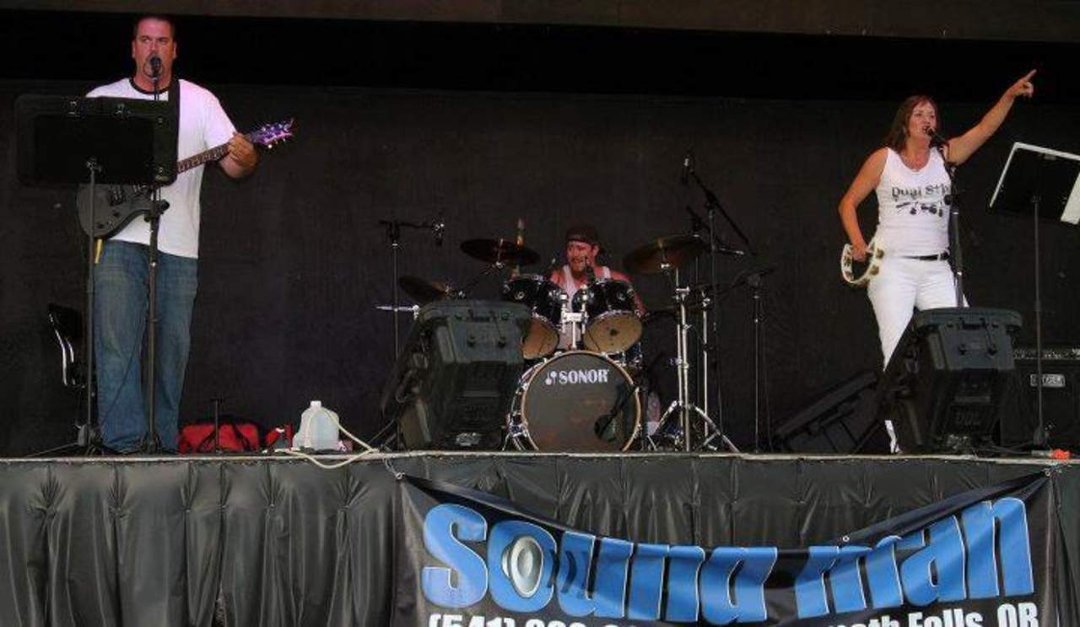 Larry Floyd's album, Battle of the Bands 2011