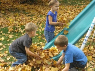 Nancy Applegate's album, Great grand kids playing