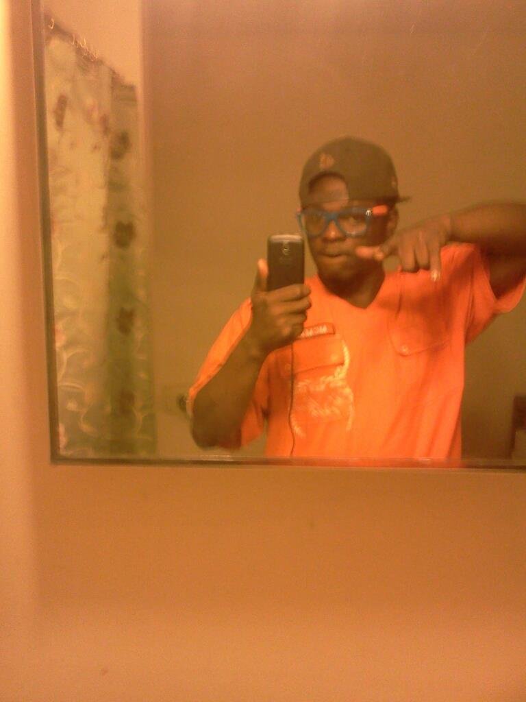 Darius Richards' album, Mobile Uploads