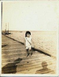Vicky Caracciolo's album, Profile Pictures