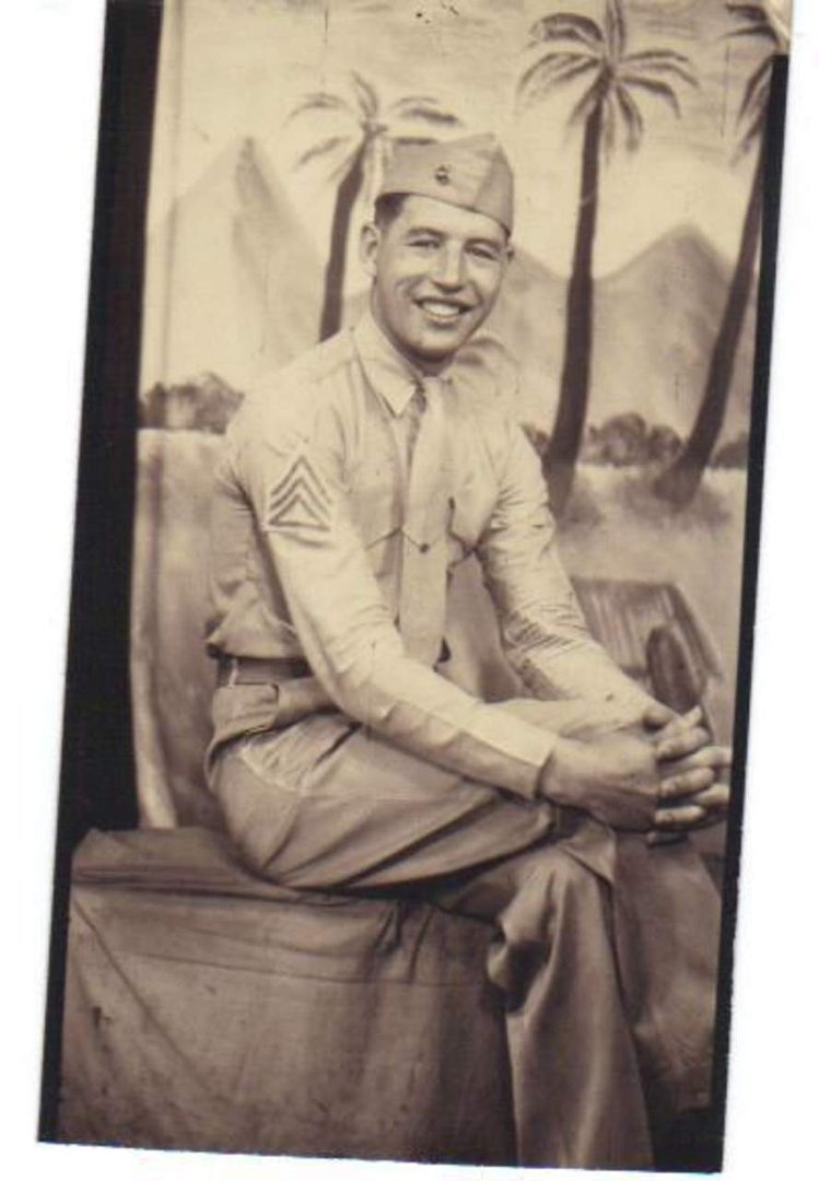 Pam Fischer-Ryszkiewicz's album, Del Fischer in WWII